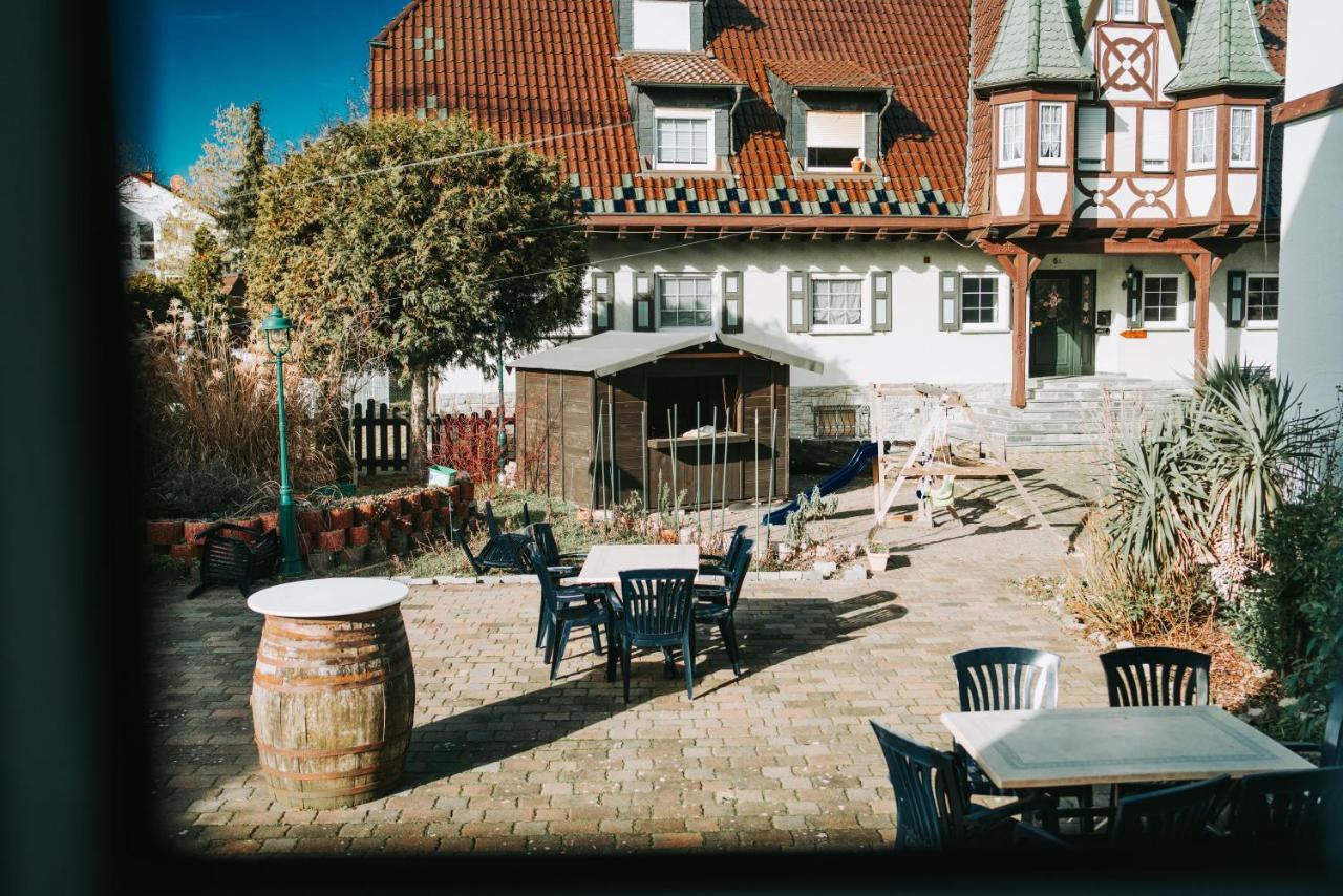 Astheimer Schloesschen Trebur Bagian luar foto